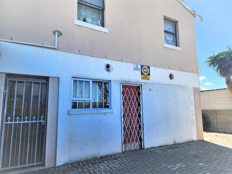 8 Bedroom Property for Sale in Belgravia Western Cape